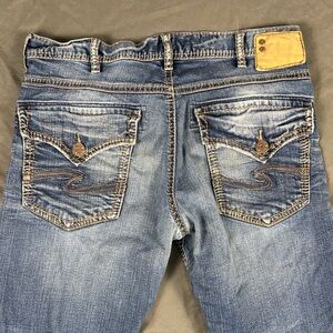 Silver Jeans Relaxed Fit in Classic Blue Jeans W36 L34